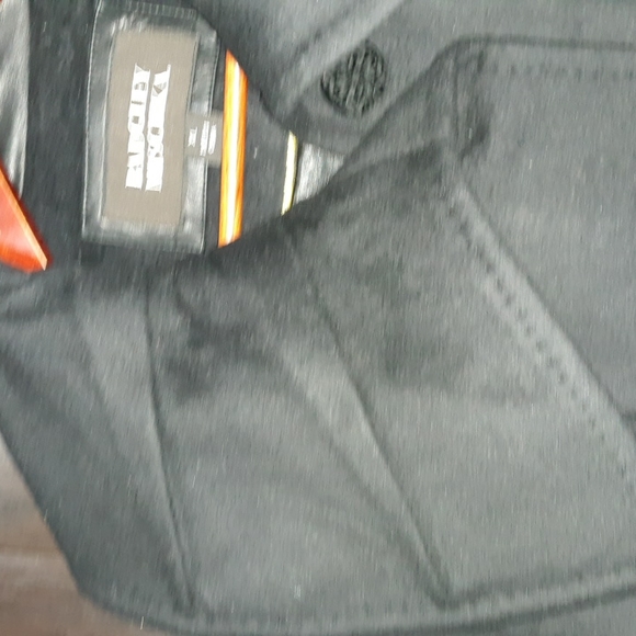 Badgley Mischka black coat. Extended collar, wonderfully made. This coat is new, - Picture 5 of 13